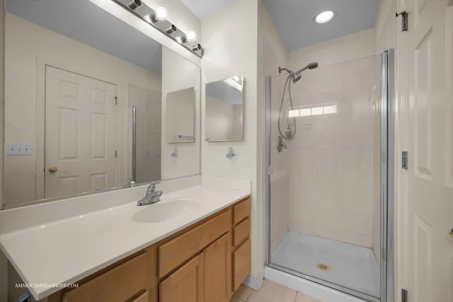 $389,900 | 2295 Stoughton Drive, Aurora, IL 60502