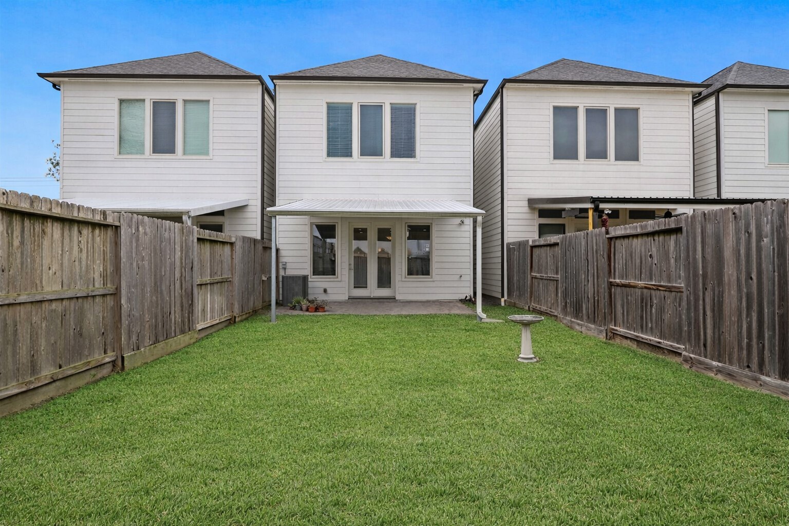3022 Maxroy Street Houston, TX 77008 - Photo 21 of 21 a view of a house with backyard and garden