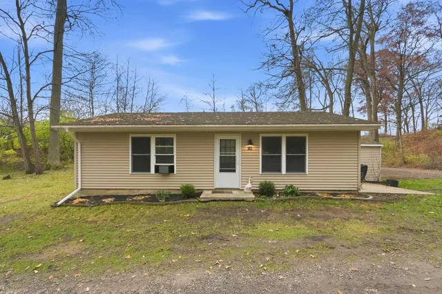 $165,000 | 20 Lane 131E Turkey Lake, Lagrange, IN 46761