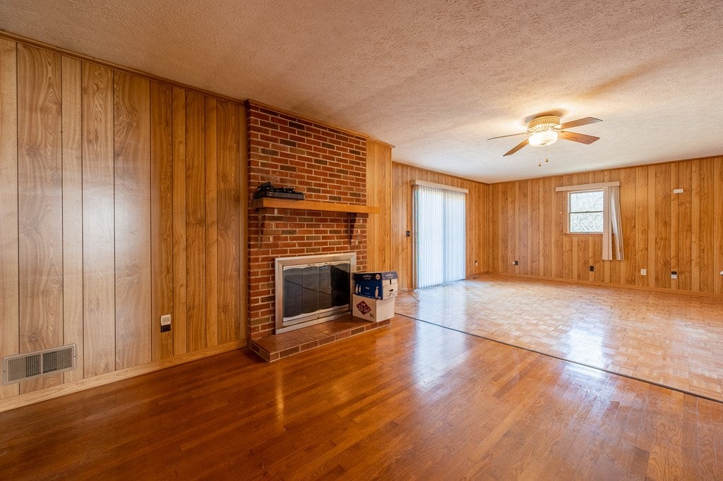 2247 Hunting Camp Road Bastian, VA 24314 - Photo 18 of 71 Gallery Image 18