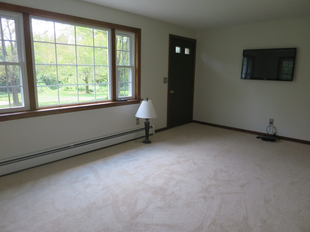2154 Calkins Road Palmer, MA 01069 - Photo 6 of 24 Gallery Image 6