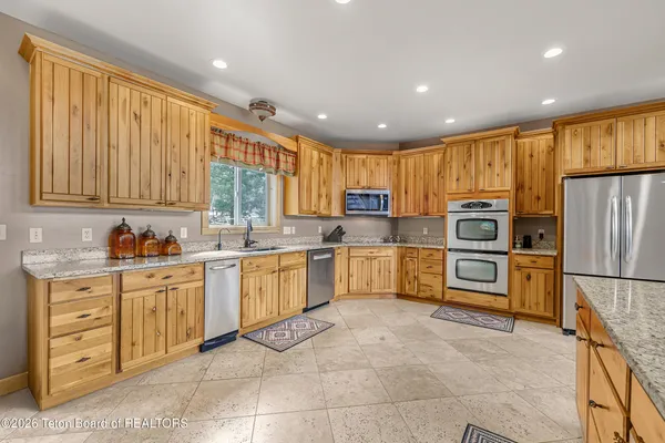 $1,850,000 | 49 Dell Creek Road, Alpine, WY 83128