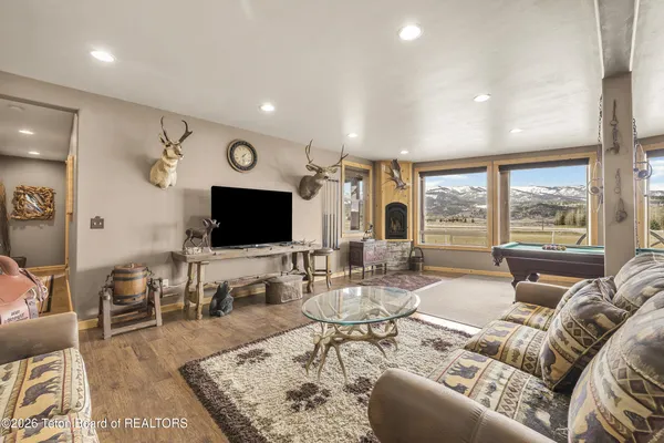 $1,850,000 | 49 Dell Creek Road, Alpine, WY 83128