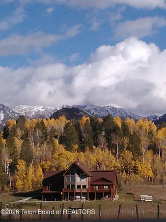 $1,850,000 | 49 Dell Creek Road, Alpine, WY 83128