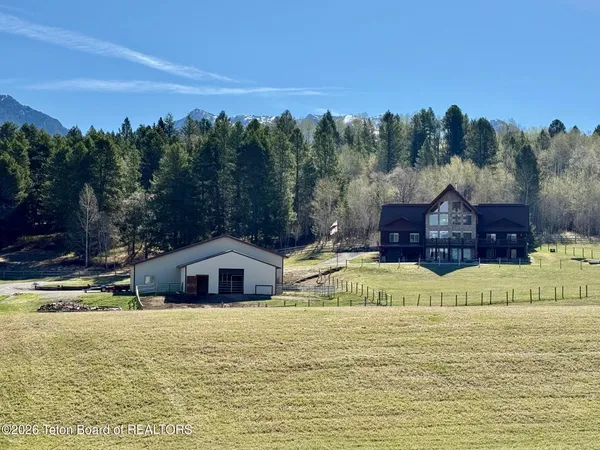 $1,850,000 | 49 Dell Creek Road, Alpine, WY 83128