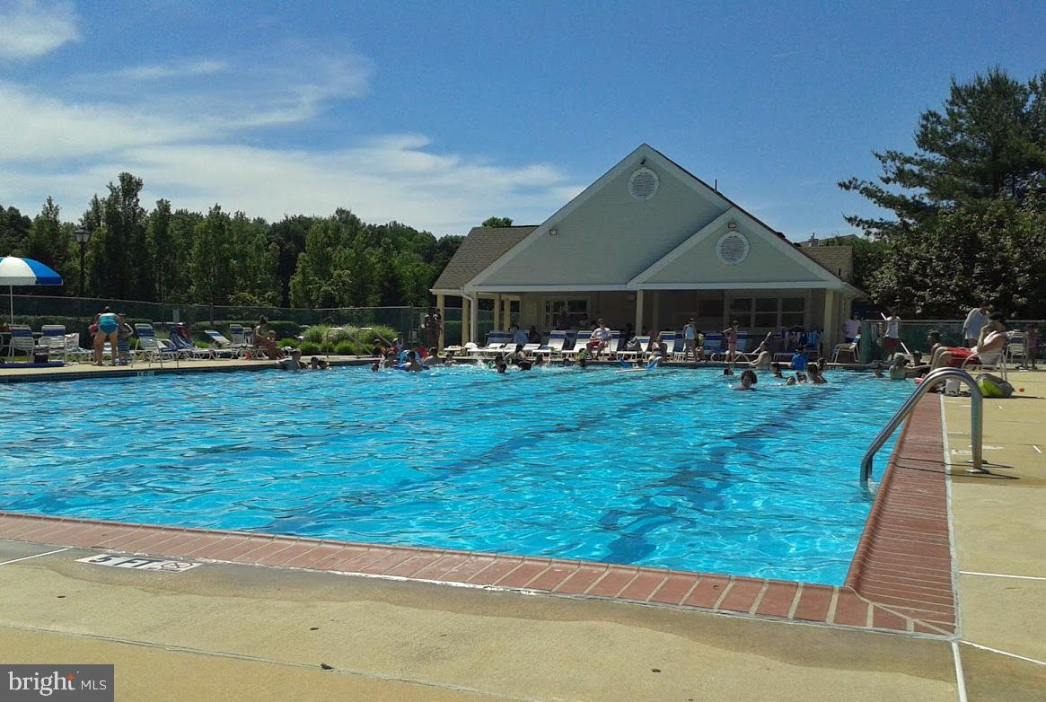205 Kirby Way Mount Laurel, NJ 08054 - Photo 24 of 26 a view of a house with yard and sitting area
