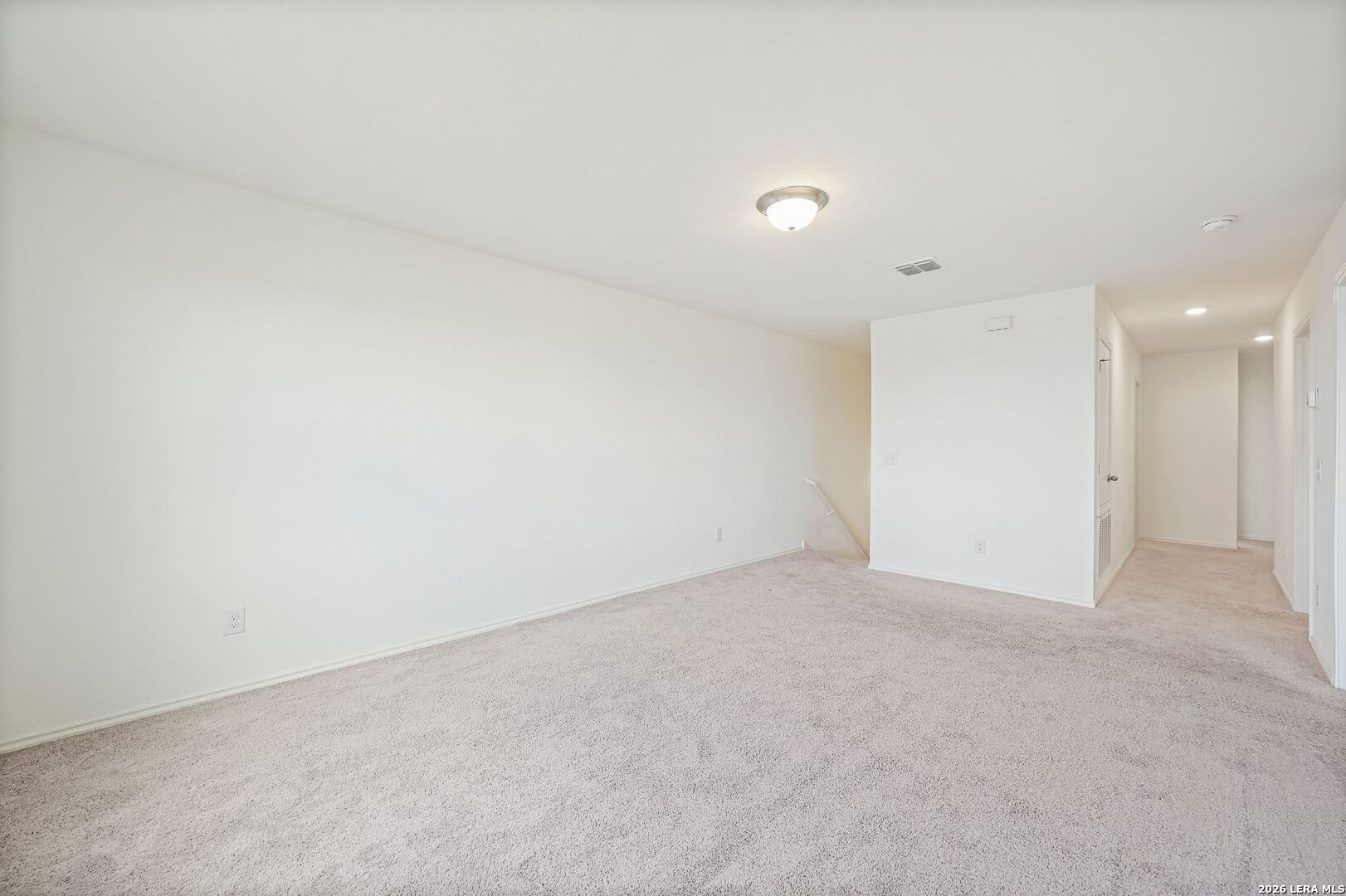 5535 Rue Girard Converse, TX 78109 - Photo 21 of 33 a view of an empty room