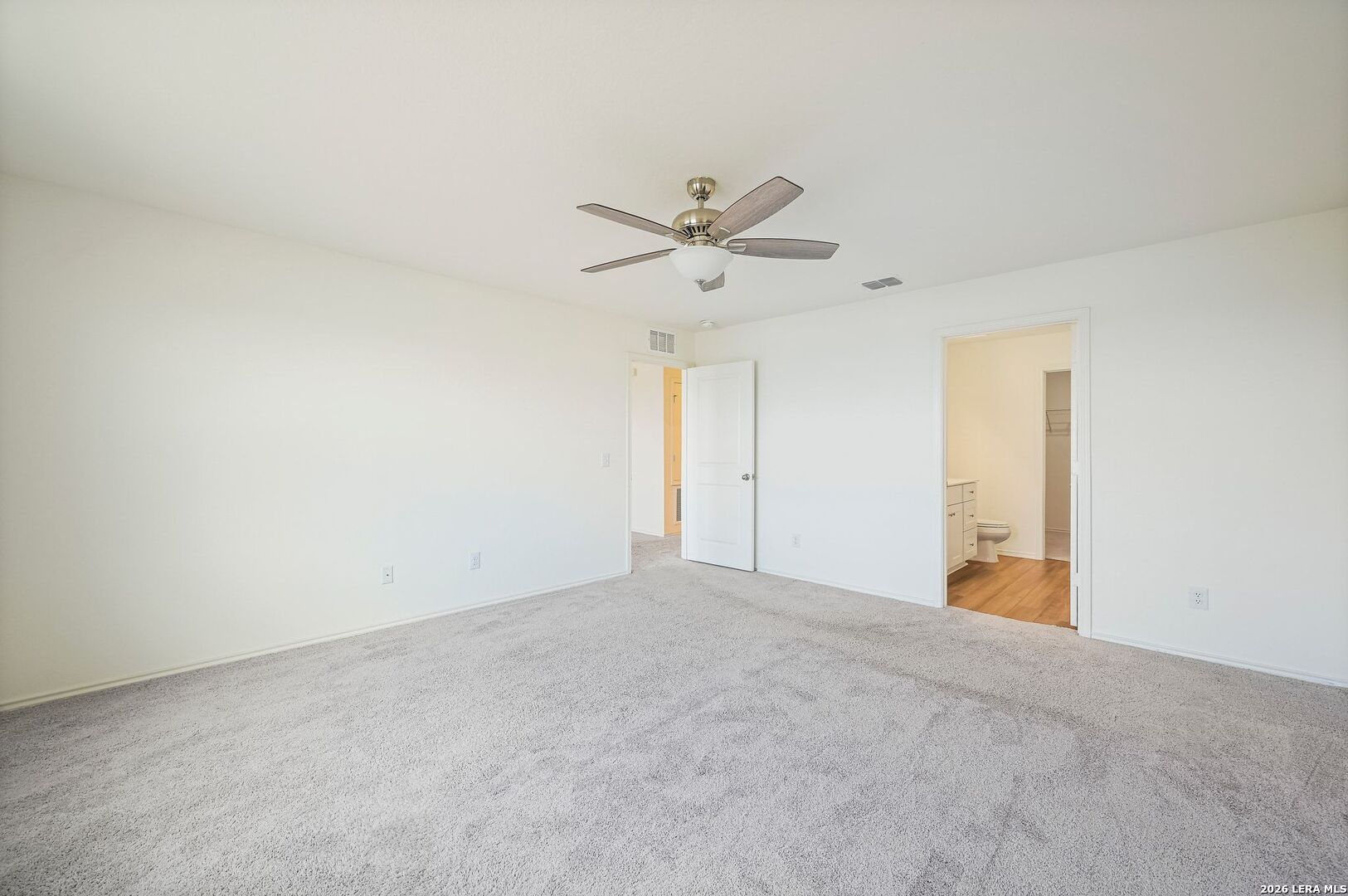 5535 Rue Girard Converse, TX 78109 - Photo 23 of 33 a view of an empty room