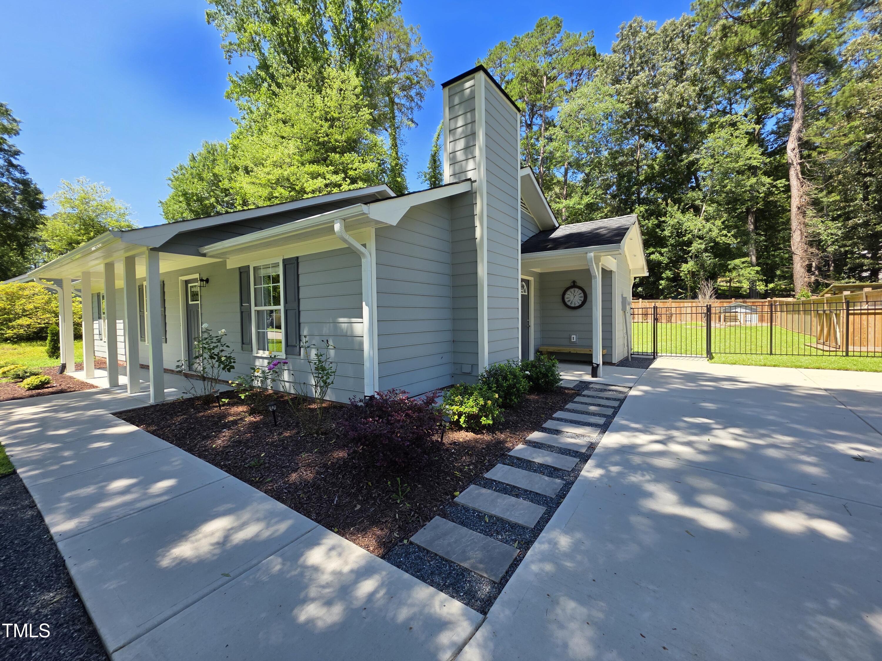 1016 Buckhorn Road Garner, NC 27529 - Photo 3 of 49 Front Right