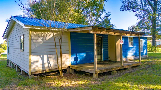 $99,900 | 17325 Highway 59, Moscow, TX 75960