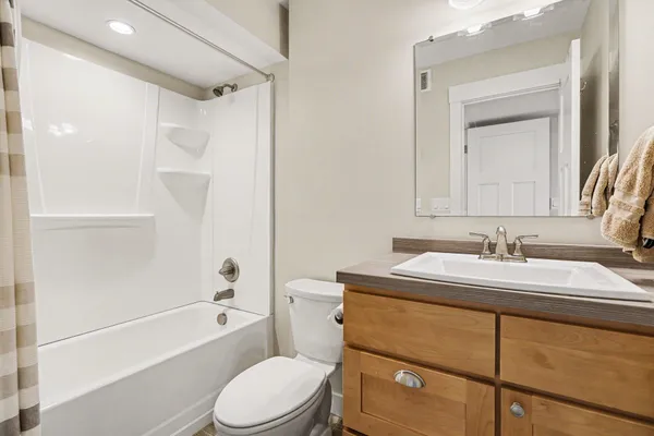 $549,900 | 1717 North Us 31 Highway, Unit 11, Traverse City, MI 49686