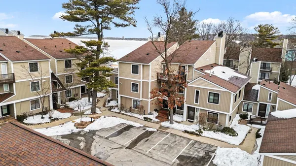 $549,900 | 1717 North Us 31 Highway, Unit 11, Traverse City, MI 49686