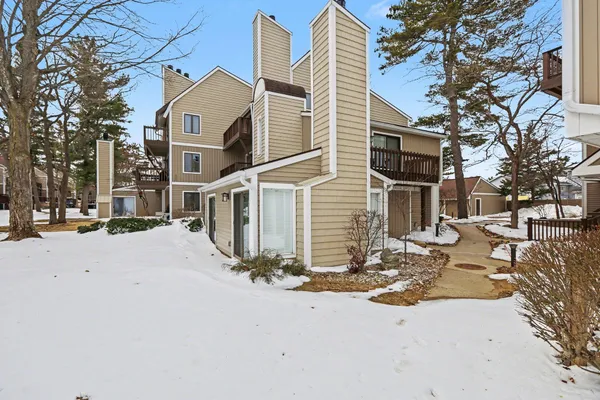 $549,900 | 1717 North Us 31 Highway, Unit 11, Traverse City, MI 49686
