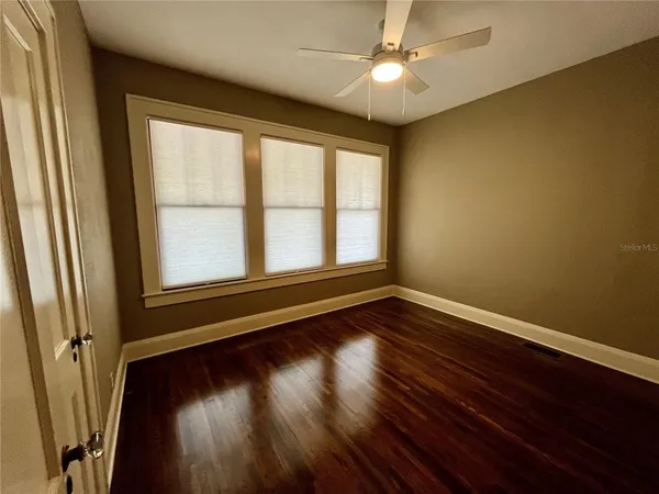 $2,200 | 1401 East Powhatan Avenue, Tampa, FL 33604