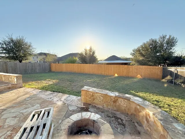 $2,400 | 168 Dolomite Drive, Buda, TX 78610
