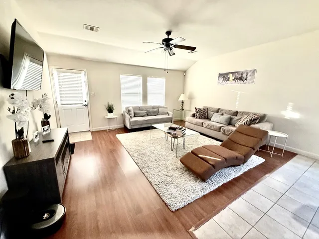 $2,400 | 168 Dolomite Drive, Buda, TX 78610