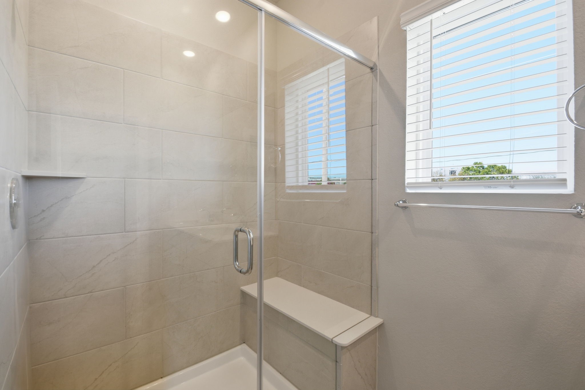 10010 Rustic Charm Street Houston, TX 77080 - Photo 13 of 27 Comfortable Master Standing shower