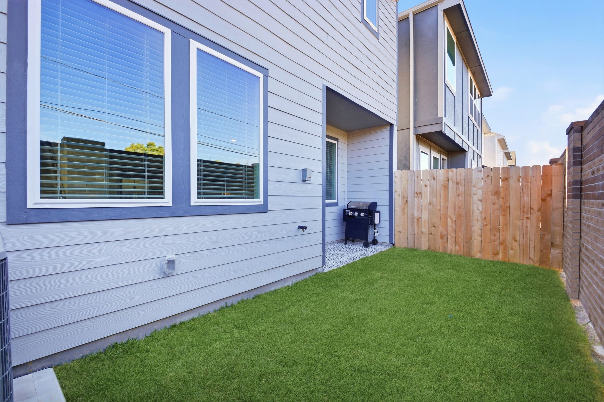 10010 Rustic Charm Street Houston, TX 77080 - Photo 20 of 27 Patio Floor done