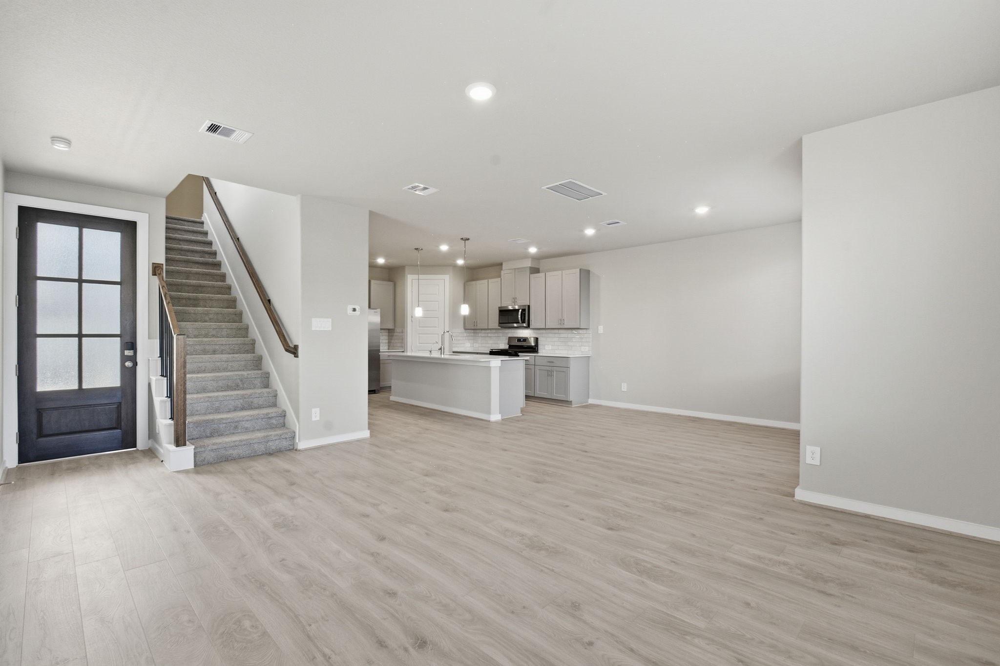 10010 Rustic Charm Street Houston, TX 77080 - Photo 3 of 27 Open Concept