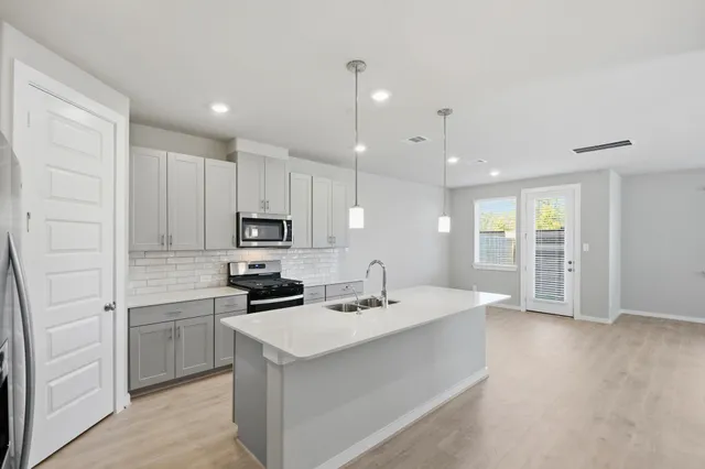 $2,700 | 10010 Rustic Charm Street, Houston, TX 77080