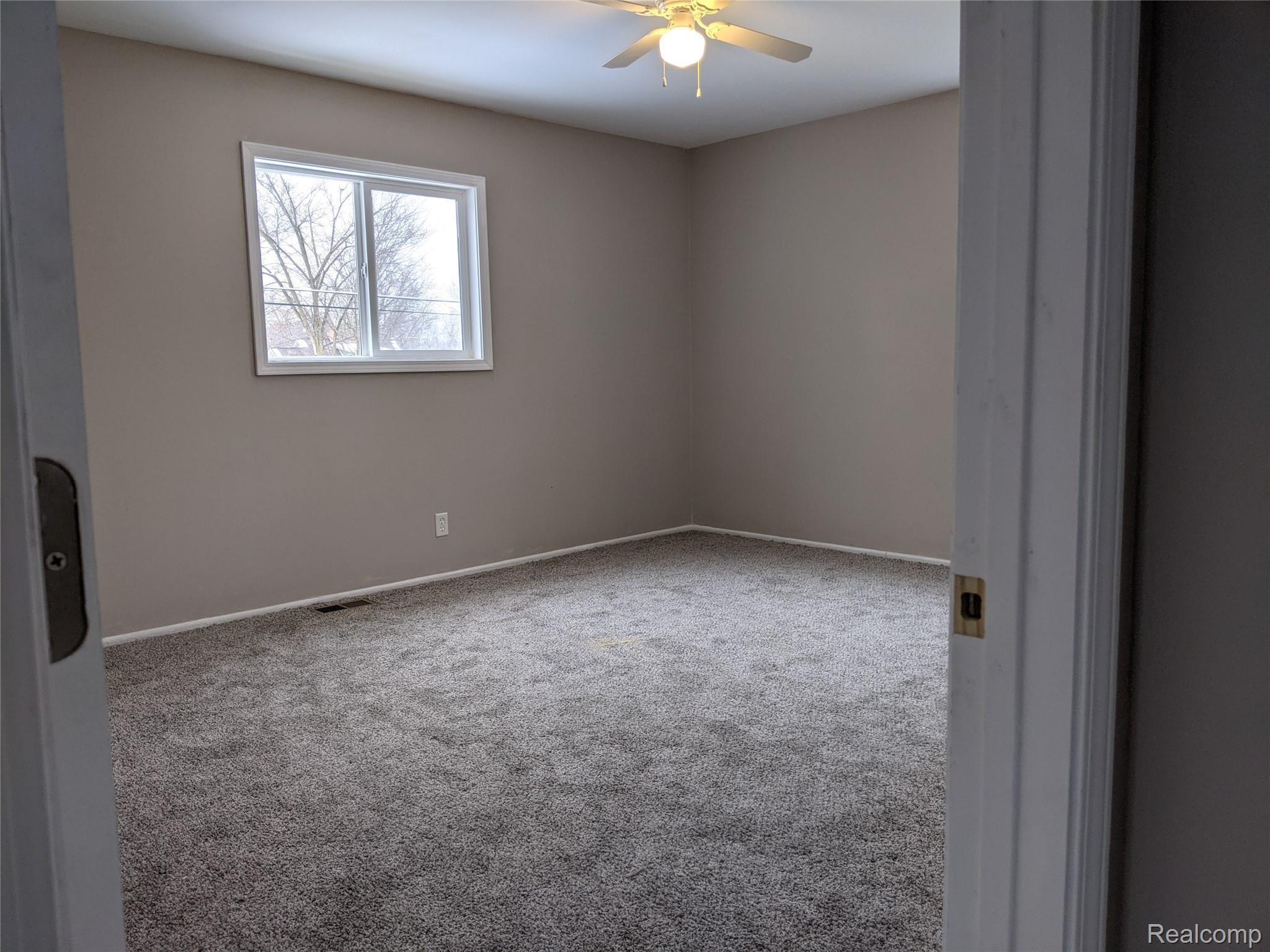 4051 Hunter Road Flint, MI 48504 - Photo 37 of 37 PXL_20210106_200331232.MP