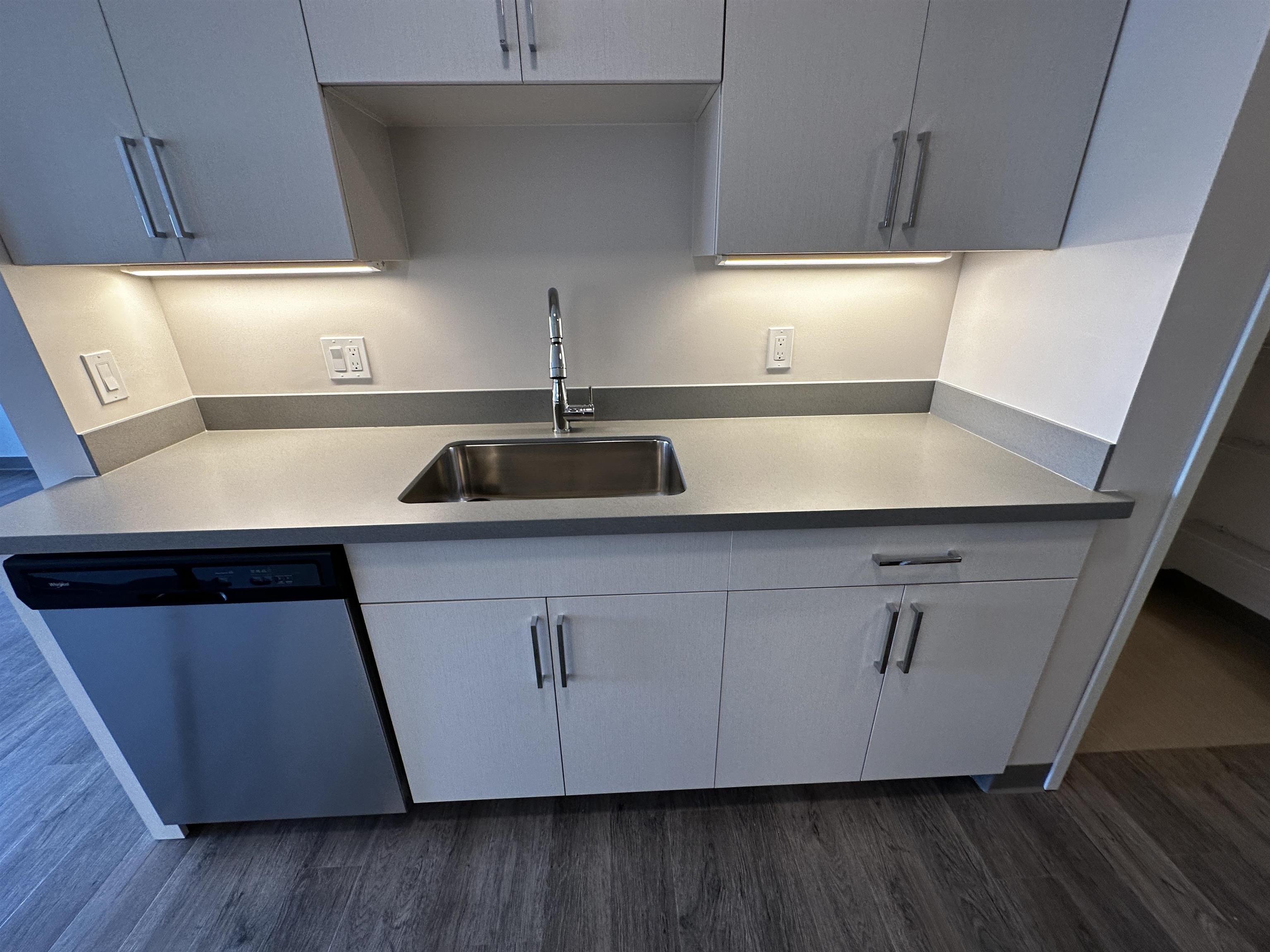 409 Elm Street, Unit 602 Manchester, NH 03101 - Photo 12 of 40