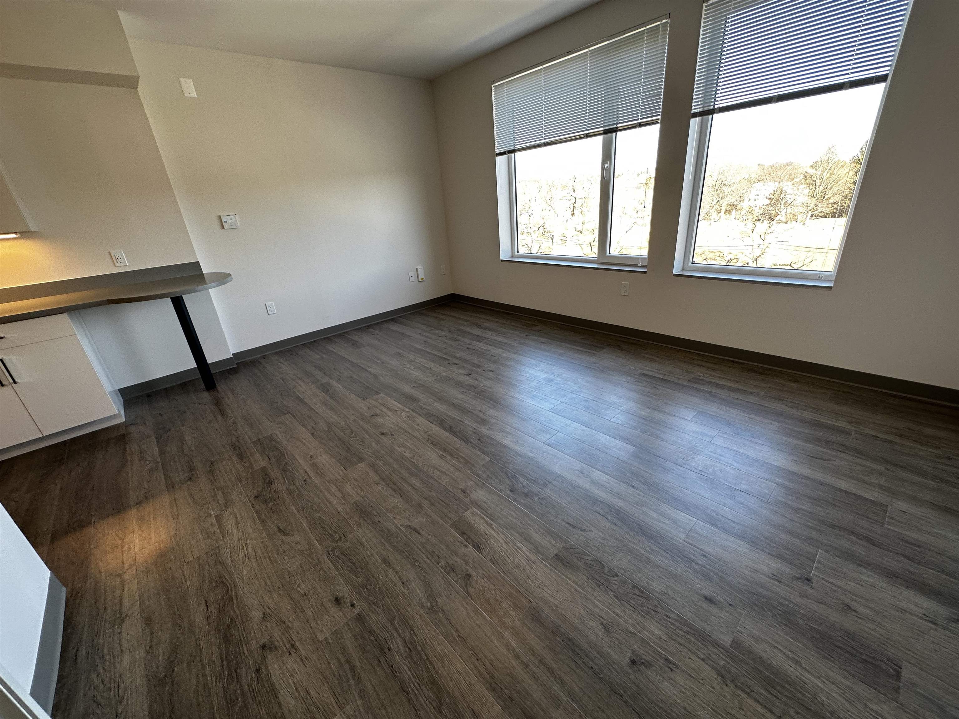409 Elm Street, Unit 602 Manchester, NH 03101 - Photo 13 of 40