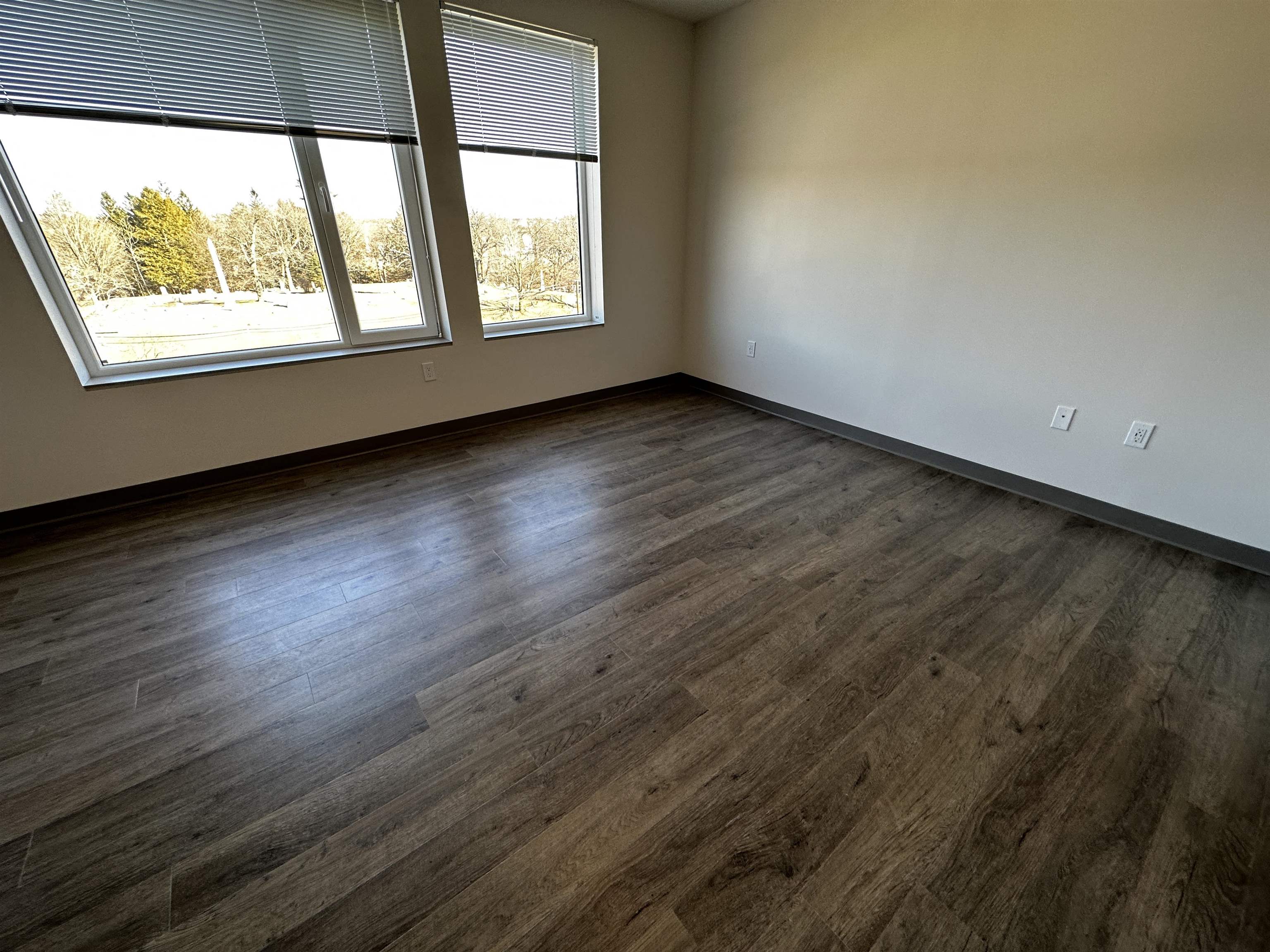 409 Elm Street, Unit 602 Manchester, NH 03101 - Photo 14 of 40