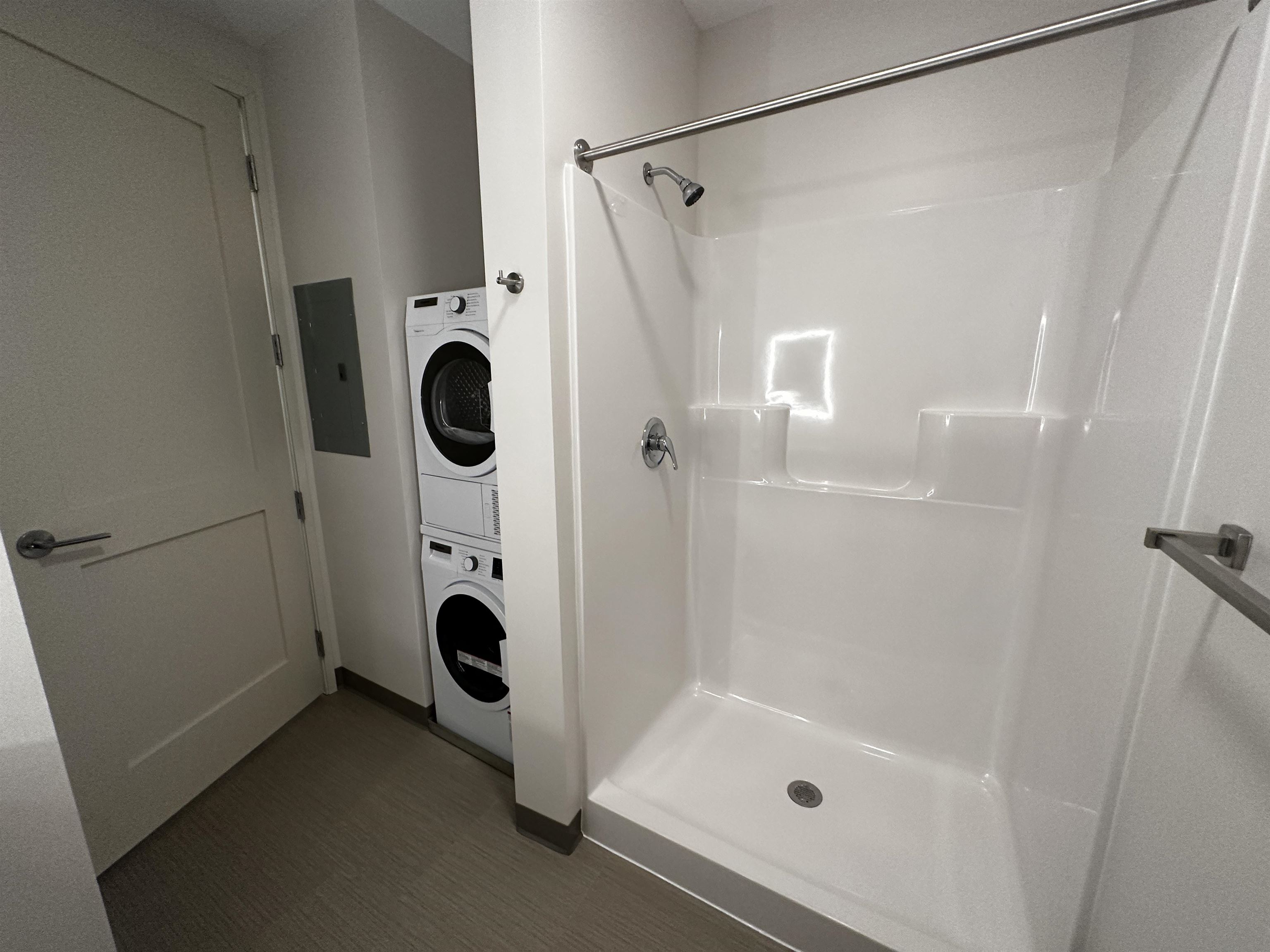 409 Elm Street, Unit 602 Manchester, NH 03101 - Photo 2 of 40