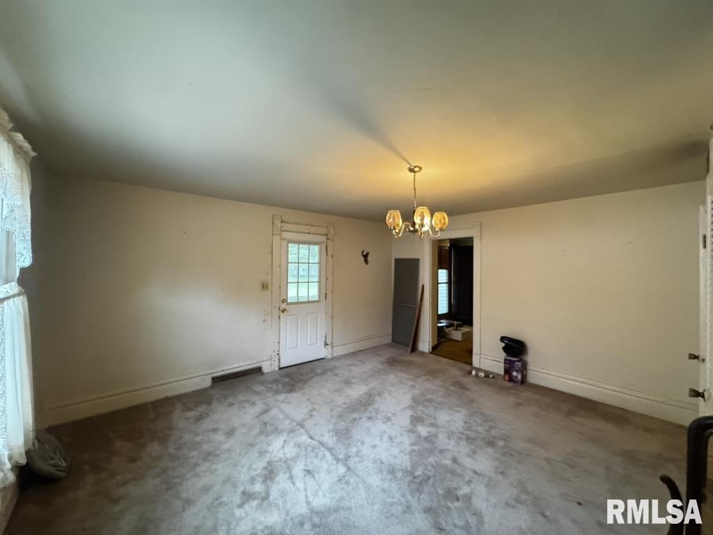 548 West Washington Street Rushville, IL 62681 - Photo 4 of 14