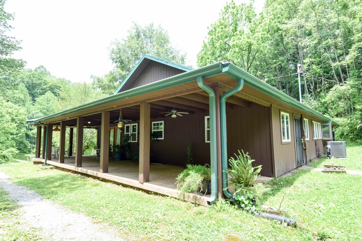 4192 Old Bottom Road Lafayette, TN 37083 - Photo 5 of 50 Gallery Image 5