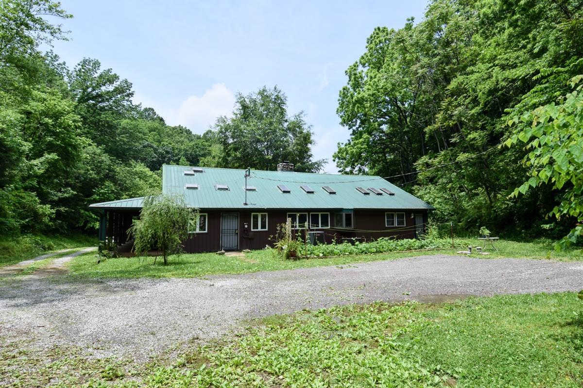 4192 Old Bottom Road Lafayette, TN 37083 - Photo 46 of 50 Gallery Image 46