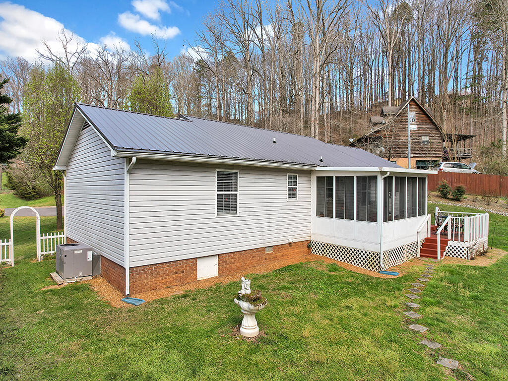 248 Crystal Springs Road Cleveland, TN 37323 - Photo 5 of 33 5