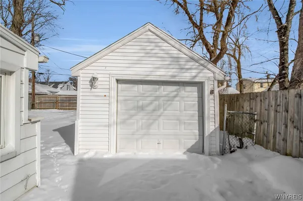 $229,900 | 144 Clearvale Drive, Cheektowaga, NY 14225