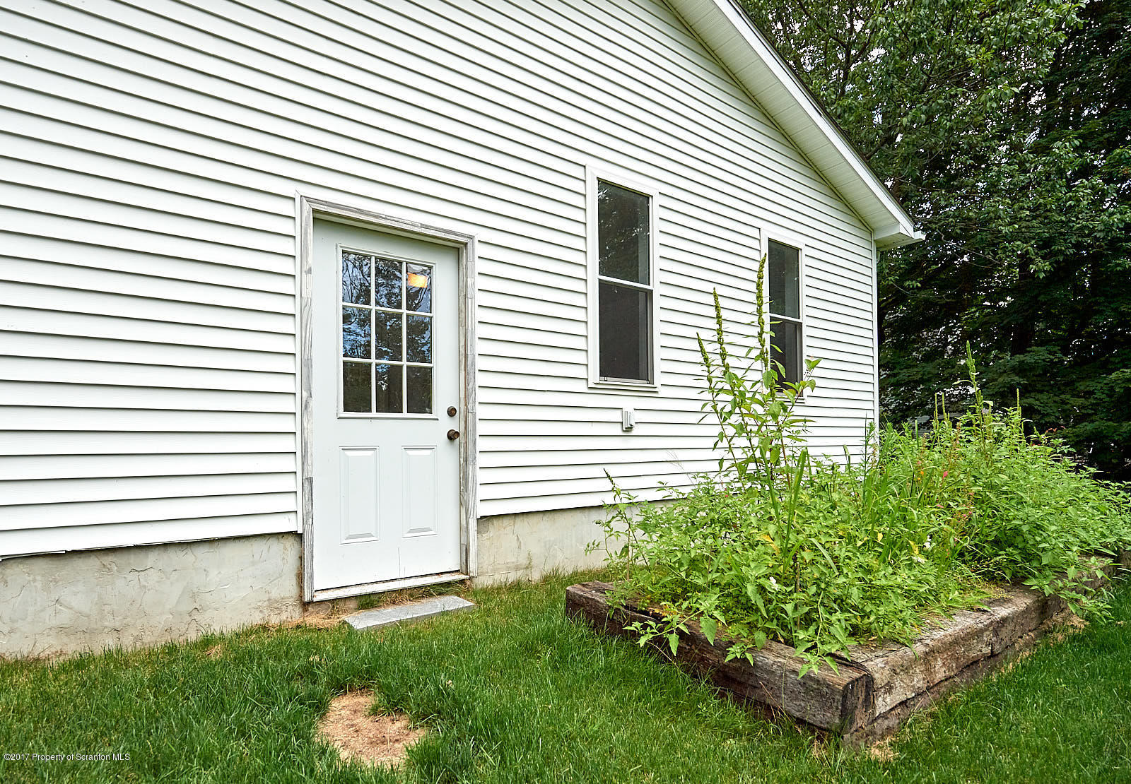 719 Winola Road Clarks Summit, PA 18411 - Photo 9 of 47 Austein_9