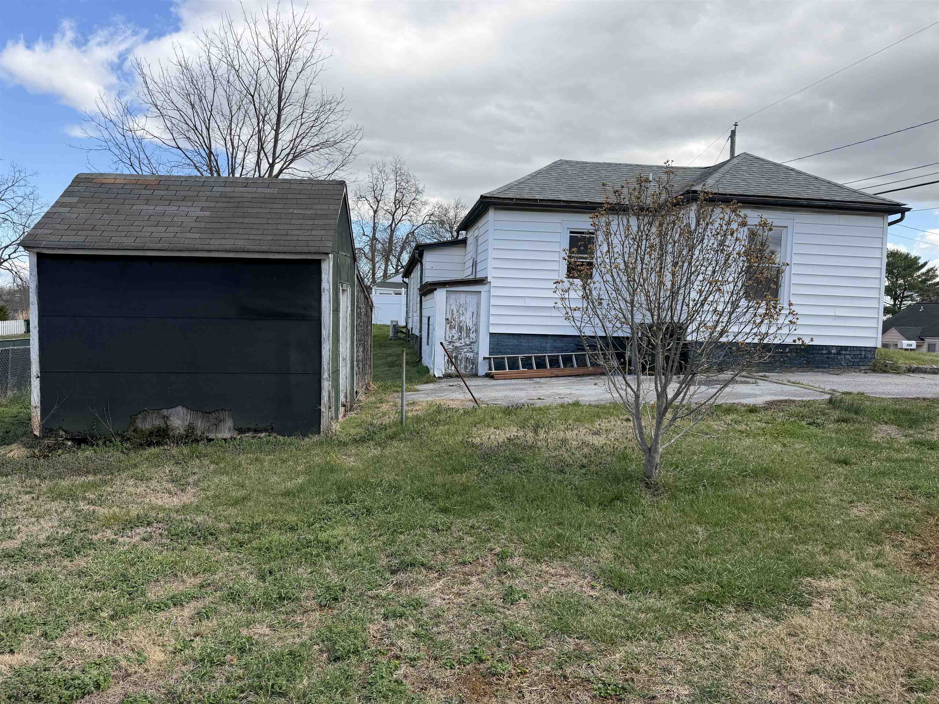 166 Straith Street Staunton, VA 24401 - Photo 4 of 23