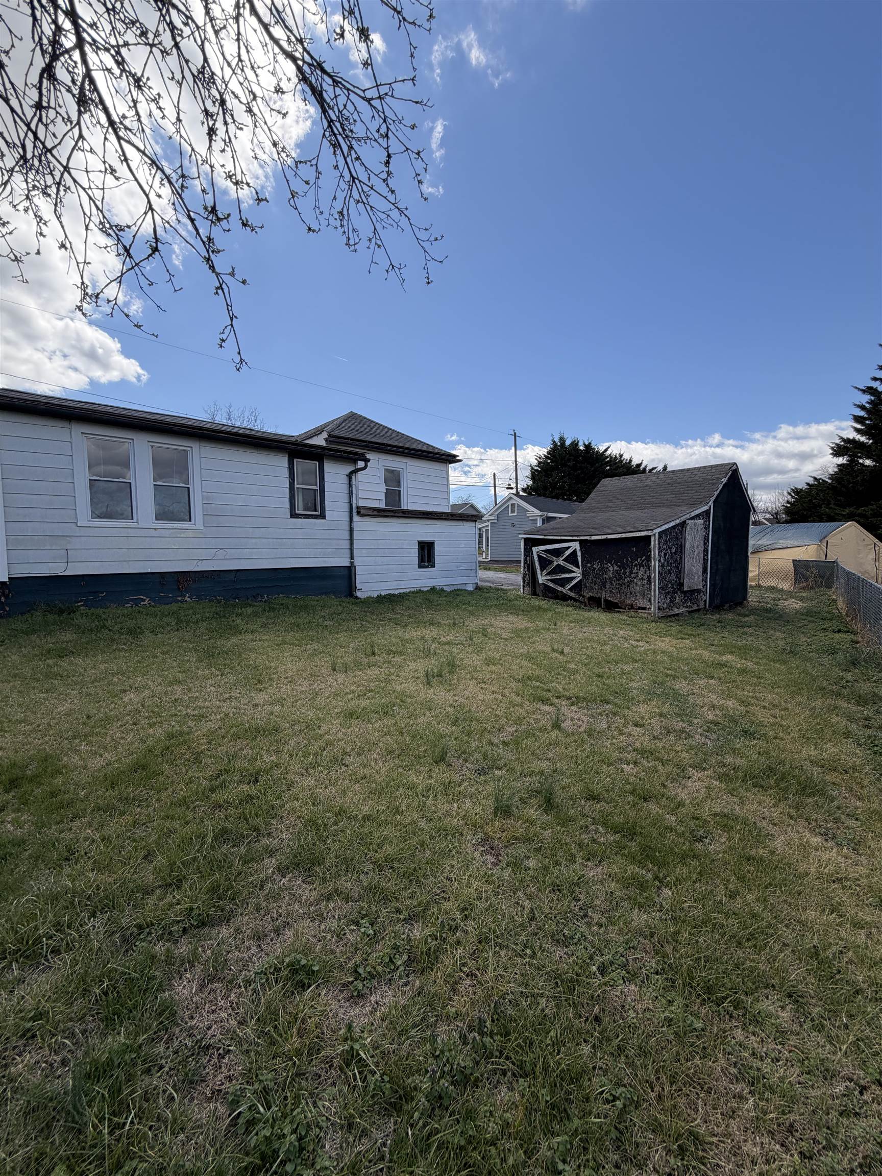 166 Straith Street Staunton, VA 24401 - Photo 5 of 23