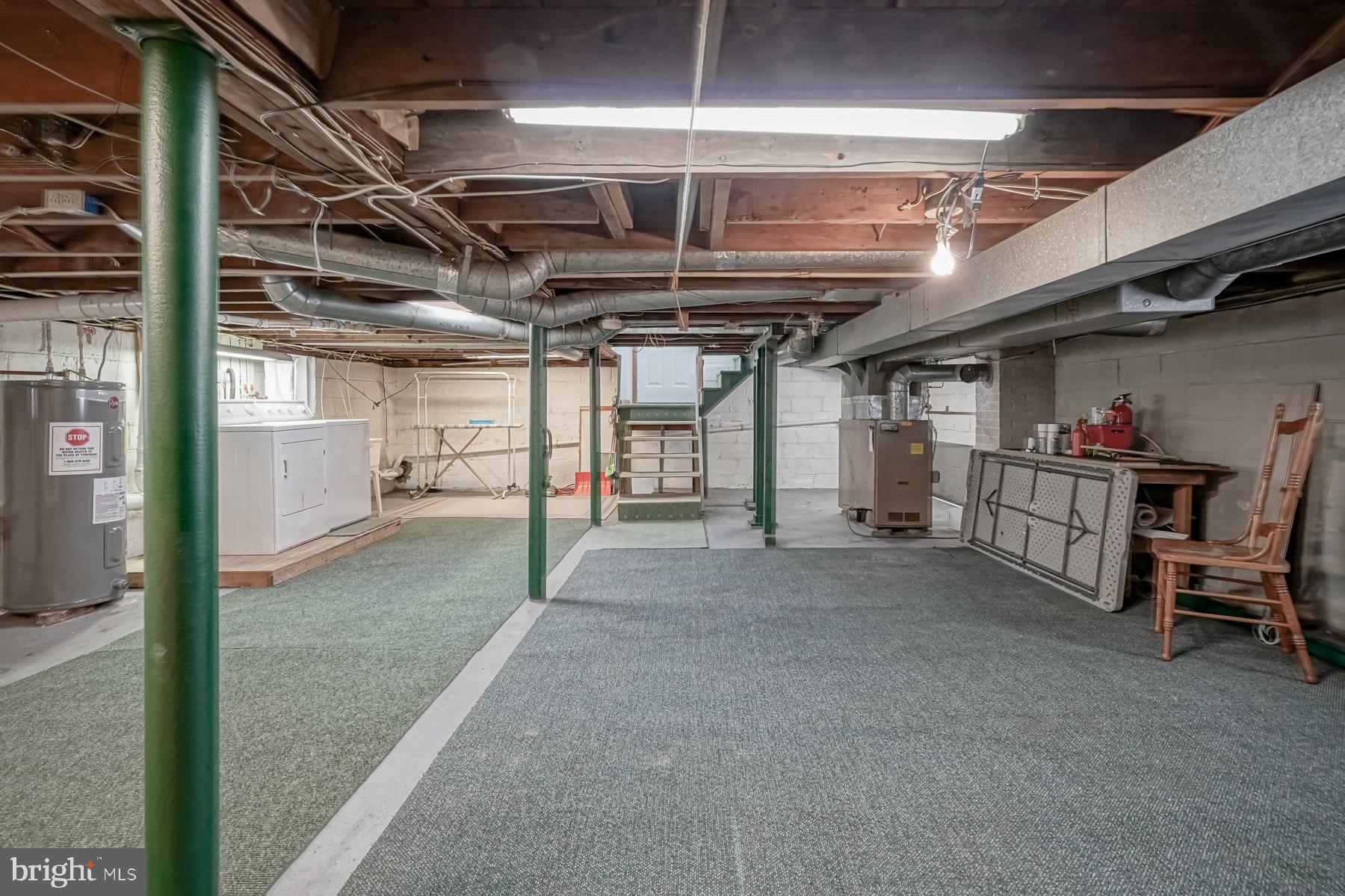 56 Oak Street Pennsville, NJ 08070 - Photo 24 of 40 Tons of storage space