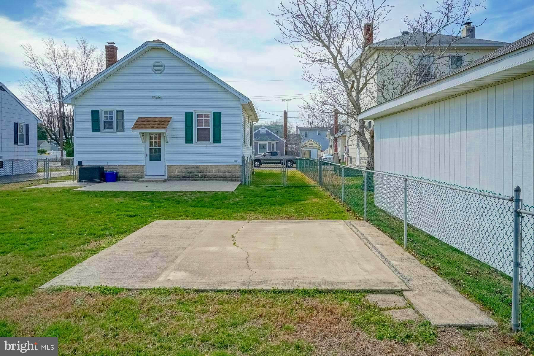 56 Oak Street Pennsville, NJ 08070 - Photo 27 of 40 2nd concrete pad--ready for a shed or basketball