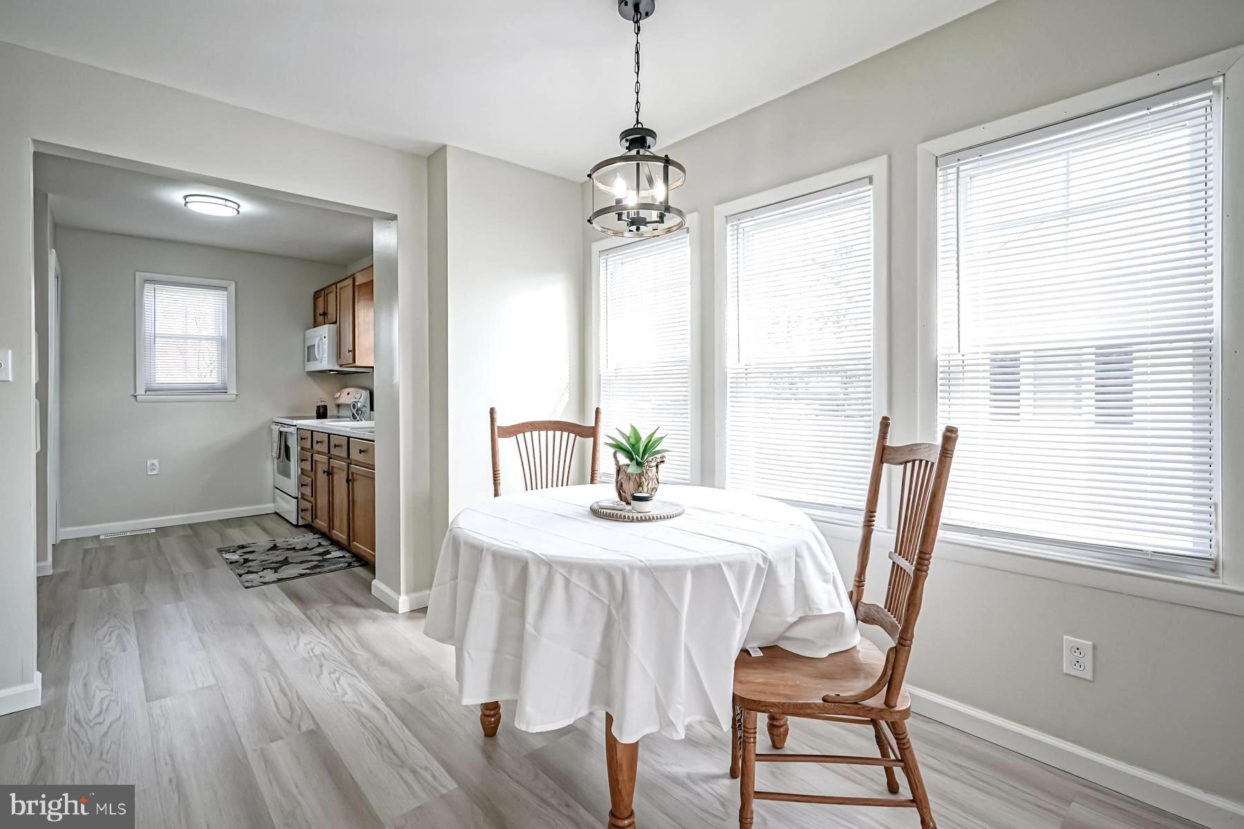 56 Oak Street Pennsville, NJ 08070 - Photo 8 of 40 Dining space off the kitchen