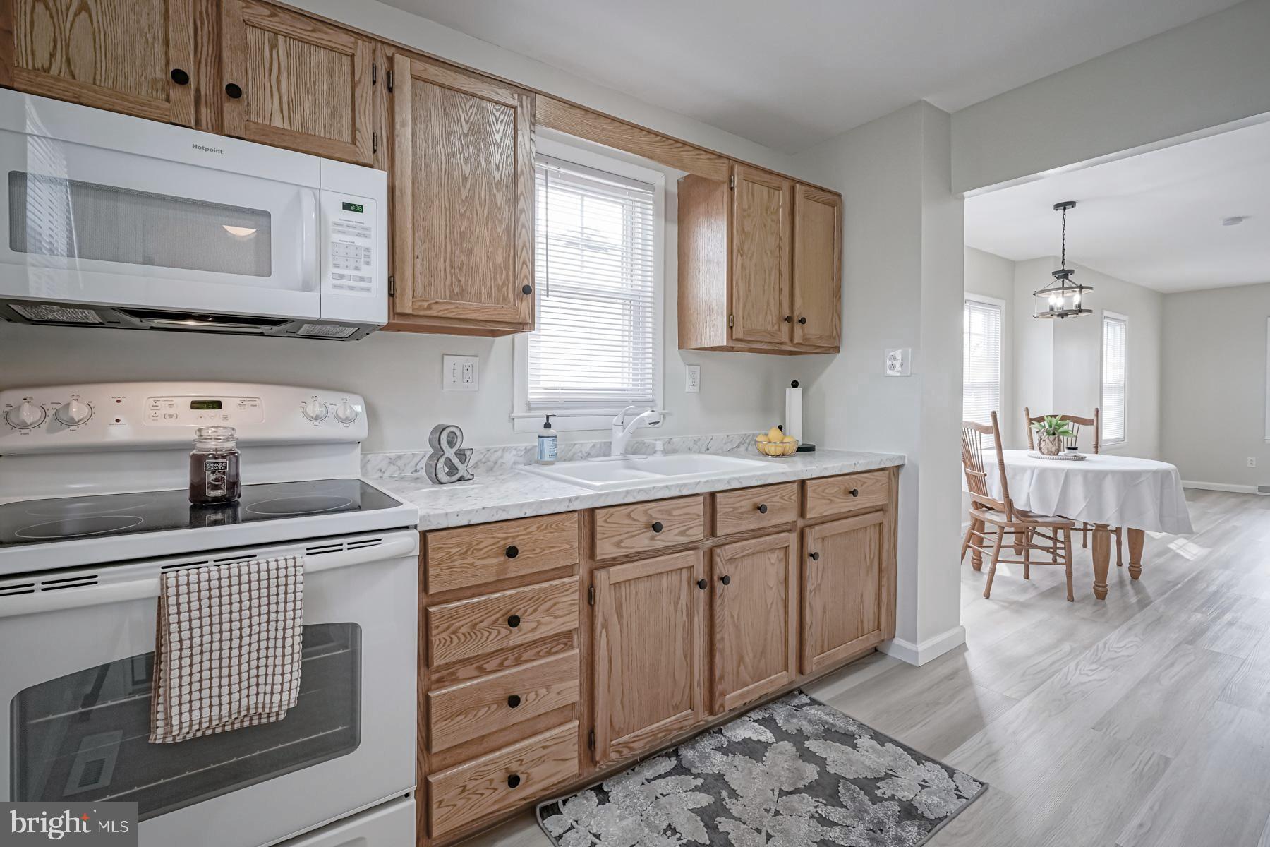 56 Oak Street Pennsville, NJ 08070 - Photo 9 of 40 All appliances stay!
