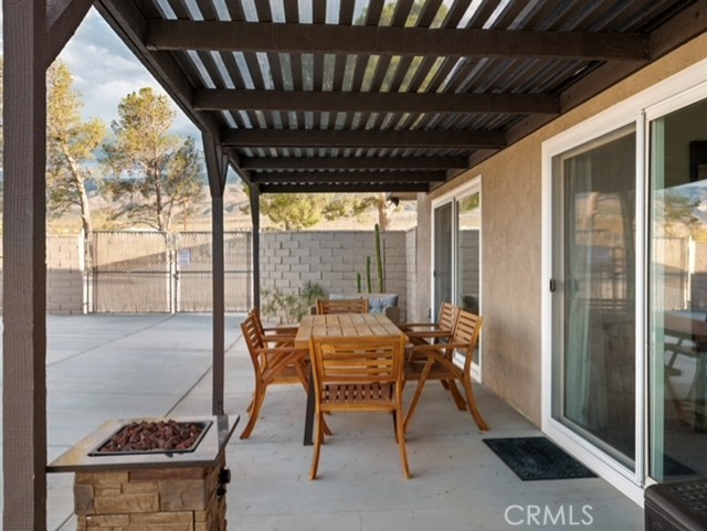 30280 Santa Rosa Road Lucerne Valley, CA 92356 - Photo 14 of 66 Outside dining