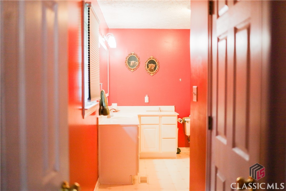 2100 Rays Church Road Bishop, GA 30621 - Photo 24 of 46