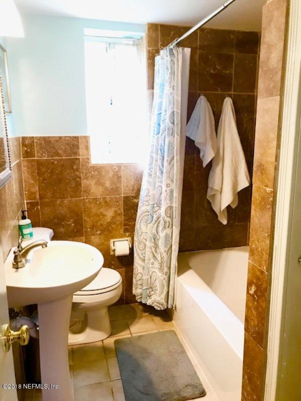 2159 Riverside Avenue, Unit 1 Jacksonville, FL 32204 - Photo 17 of 38 BATHROOM WITH TUB