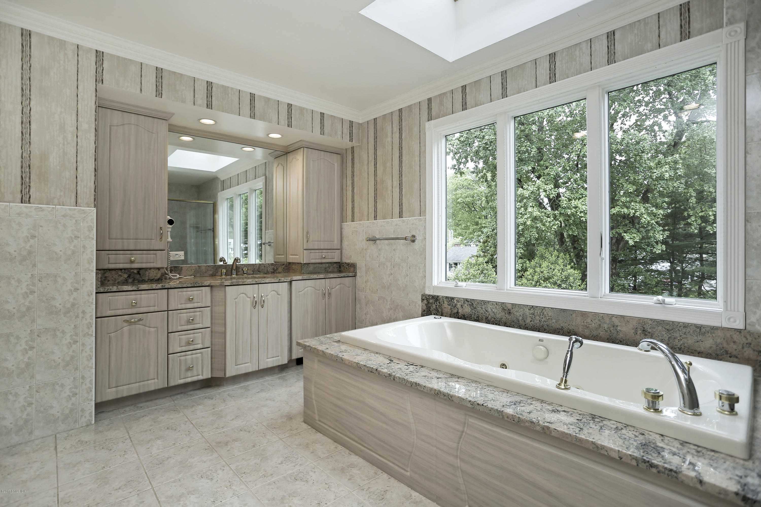 58 Long Meadow Road Riverside, CT 06878 - Photo 14 of 25 58 Long Meadow Ct Riverside CT-print-030