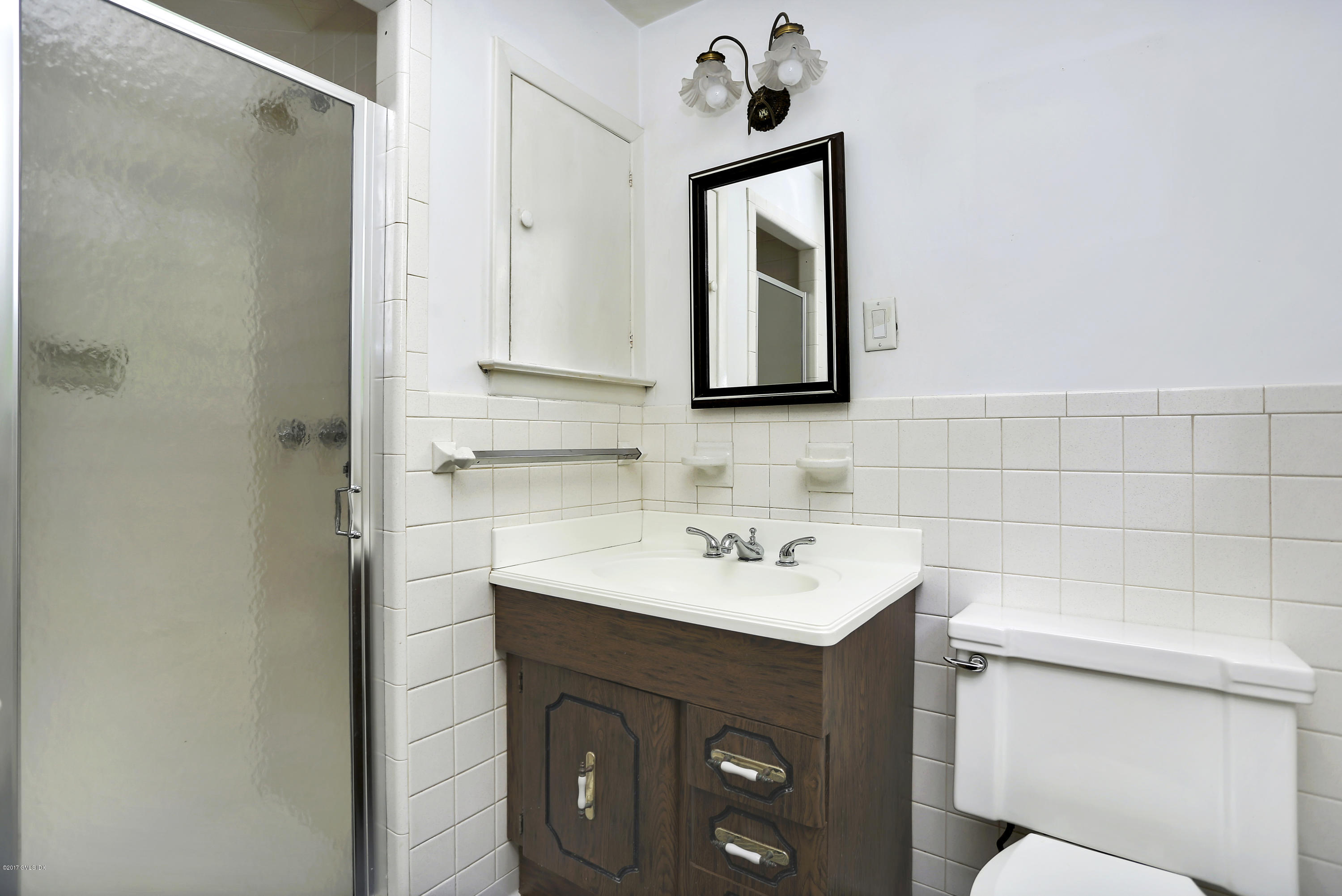 58 Long Meadow Road Riverside, CT 06878 - Photo 9 of 25 58 Long Meadow Ct Riverside CT-print-024