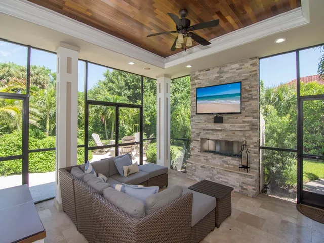 $15,000 | 2230 Seaside Street, Vero Beach, FL 32963