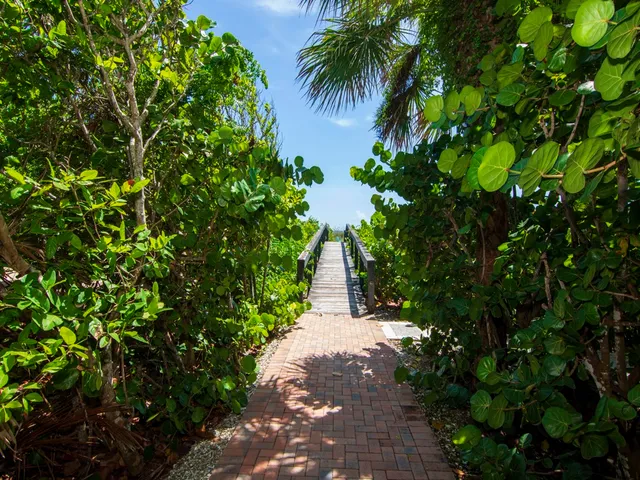 $15,000 | 2230 Seaside Street, Vero Beach, FL 32963