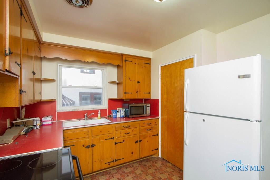 2120 Kensington Road Toledo, OH 43607 - Photo 12 of 25 Gallery Image 12