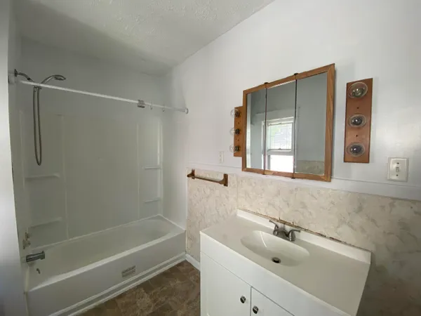 $159,900 | 613 Pearl Street, Kalamazoo, MI 49007